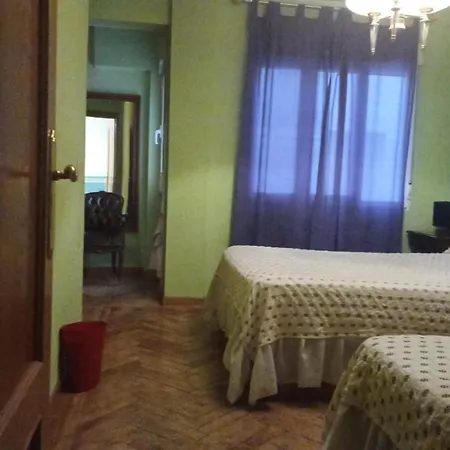 Centro Plaza Guzman Apartamento Leão